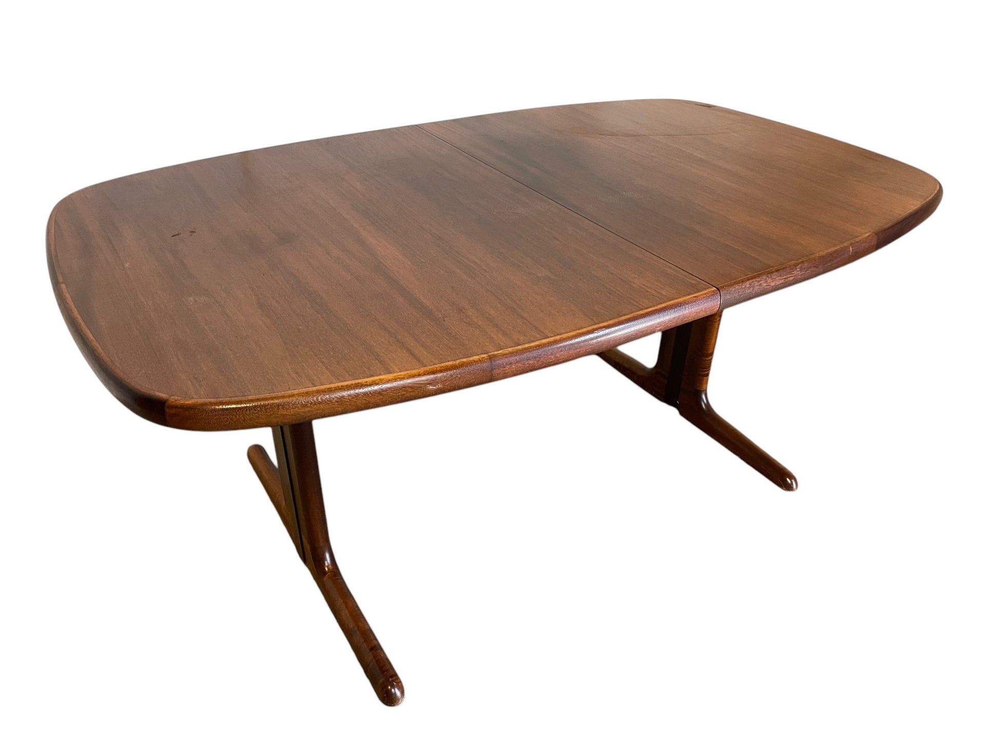 Mid-Century Modern Rosewood dining table with 2 leaves from Skovby 1960's