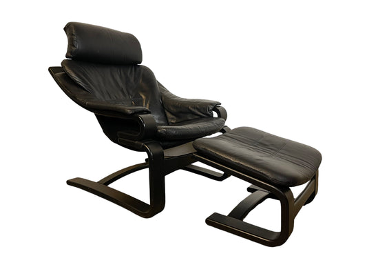 Mid-Century Modern Black leather lounge chair Skippers Furniture