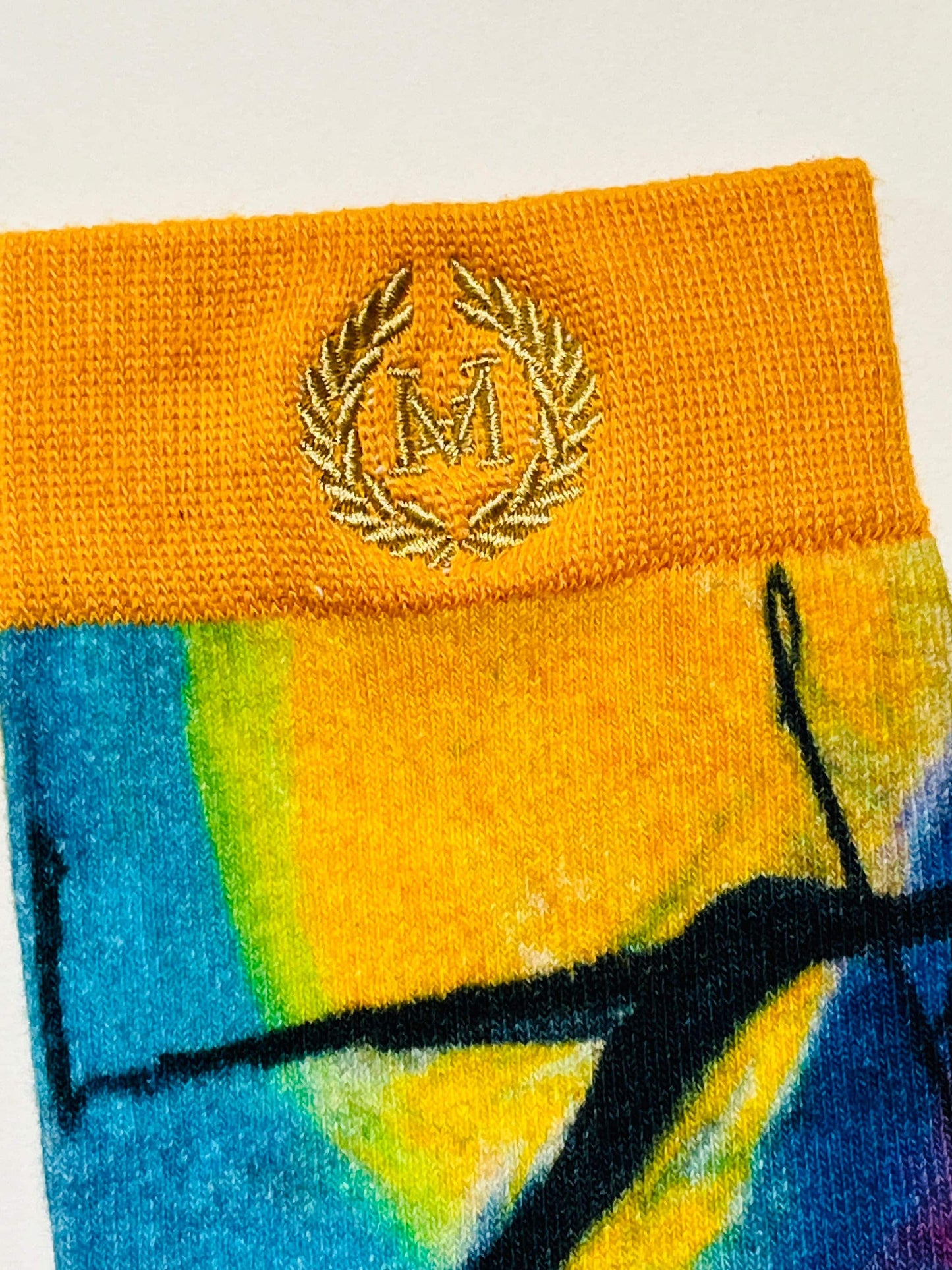 Casual Dressy Sock 100% cotton perfect for the summer or winte with Bruce Mishell Art work. Feels great on the skin.
