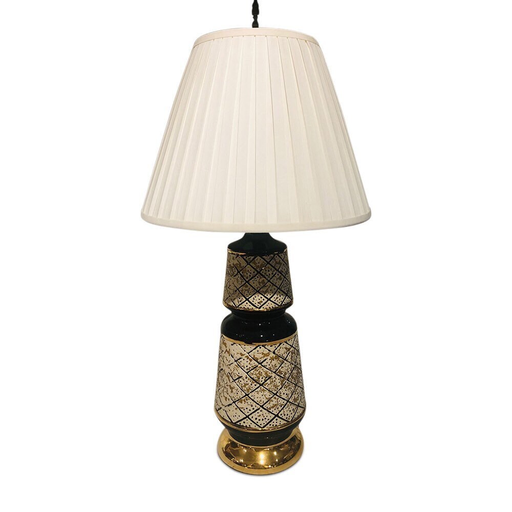 Black and White Ceramic Mid-Century Table Lamp With Shade