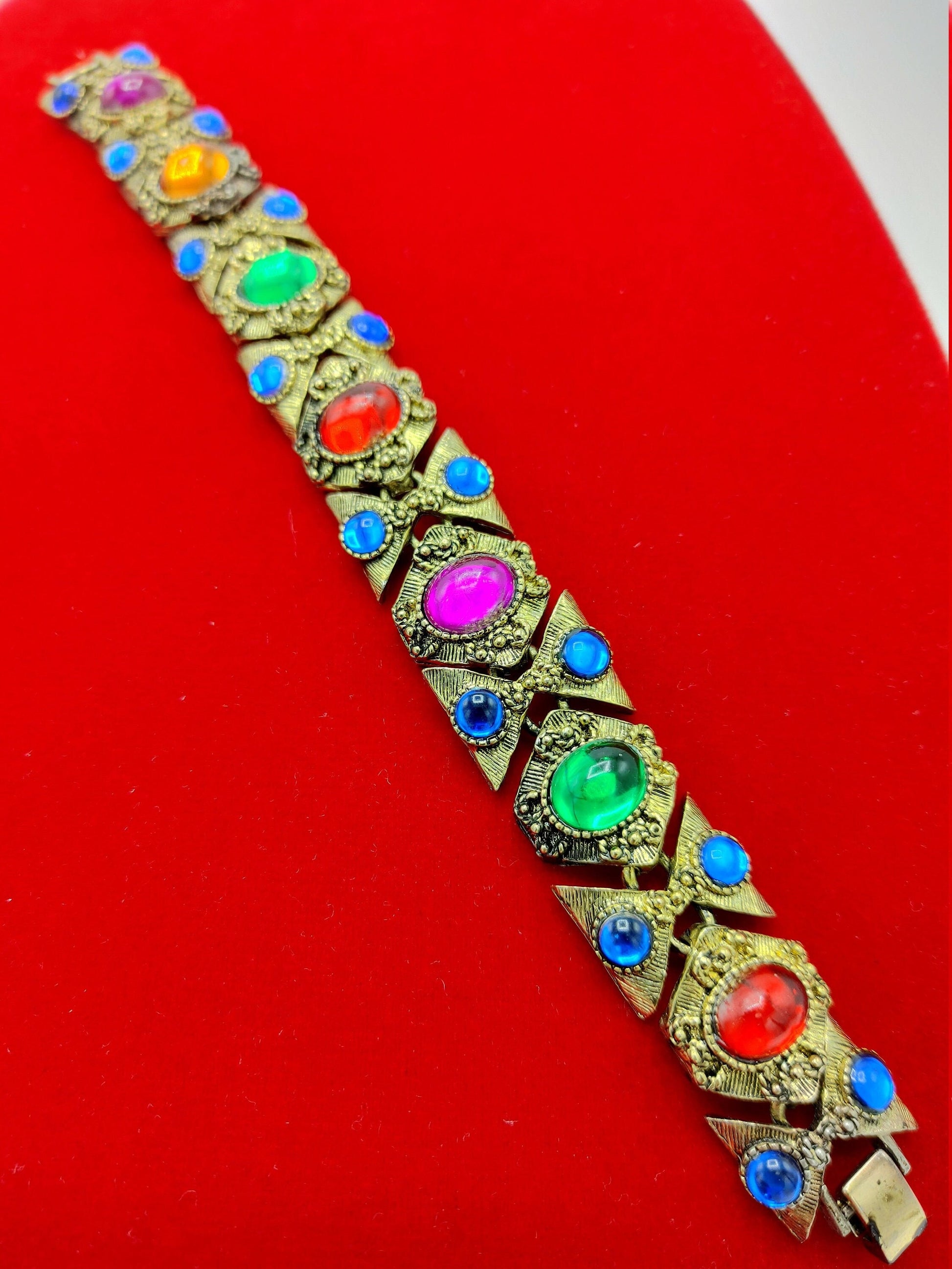 Vintage Runway 70s MOGHUL Gripoix Glow Etruscan/ Egyptian Bracelet
