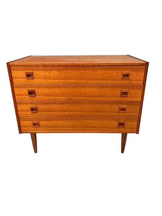 Mid-Century Rosewood Dresser w/ 4 drawers